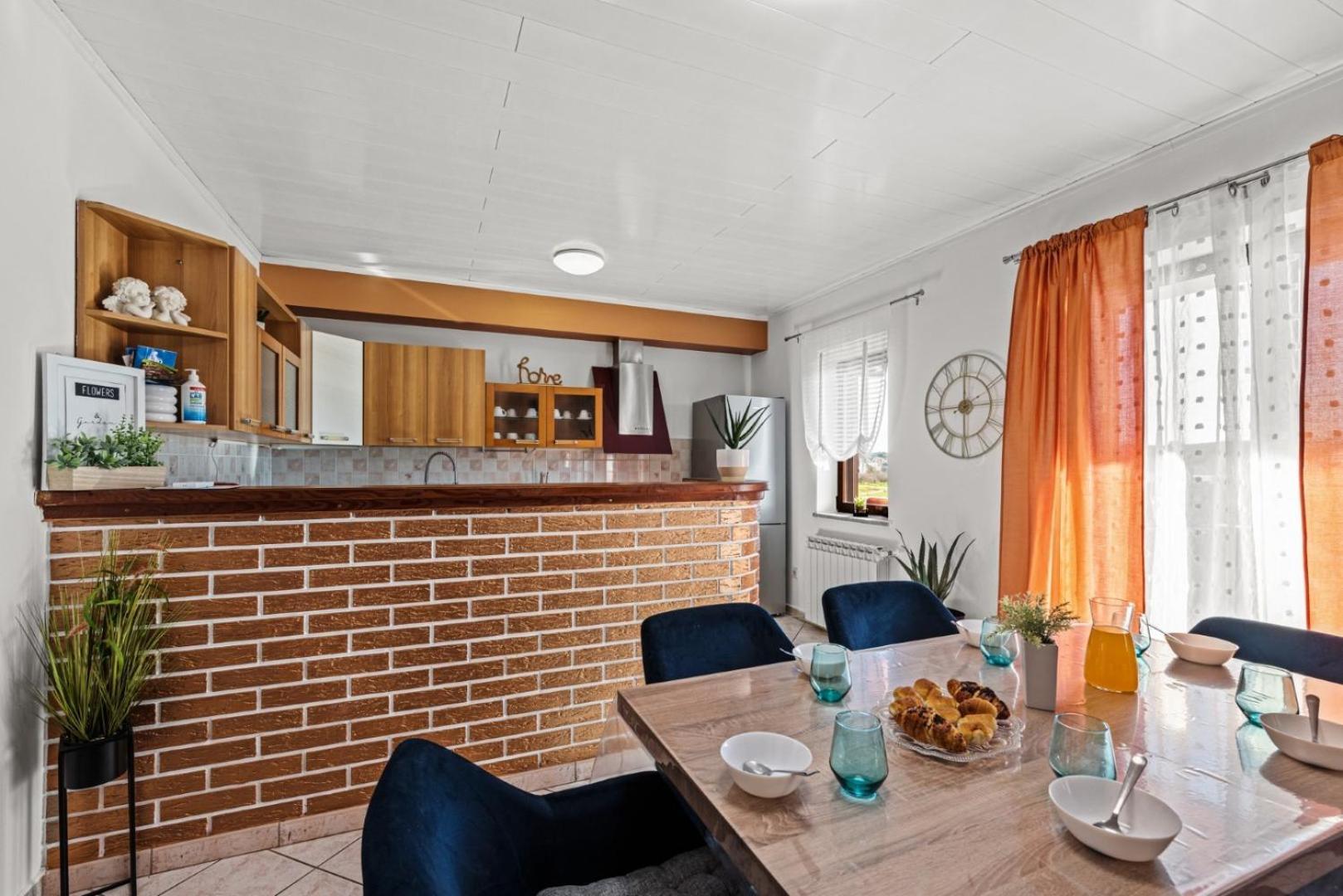 Sea View Apartments With Shared Pool Pomer Bagian luar foto
